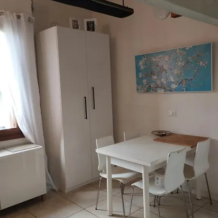 Apartment Monolocale Soppalcato Portello
